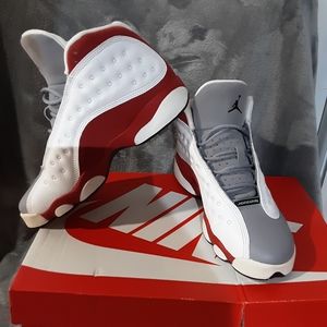 JORDAN RETRO 13 GREY TOES MINT! Reduce price!